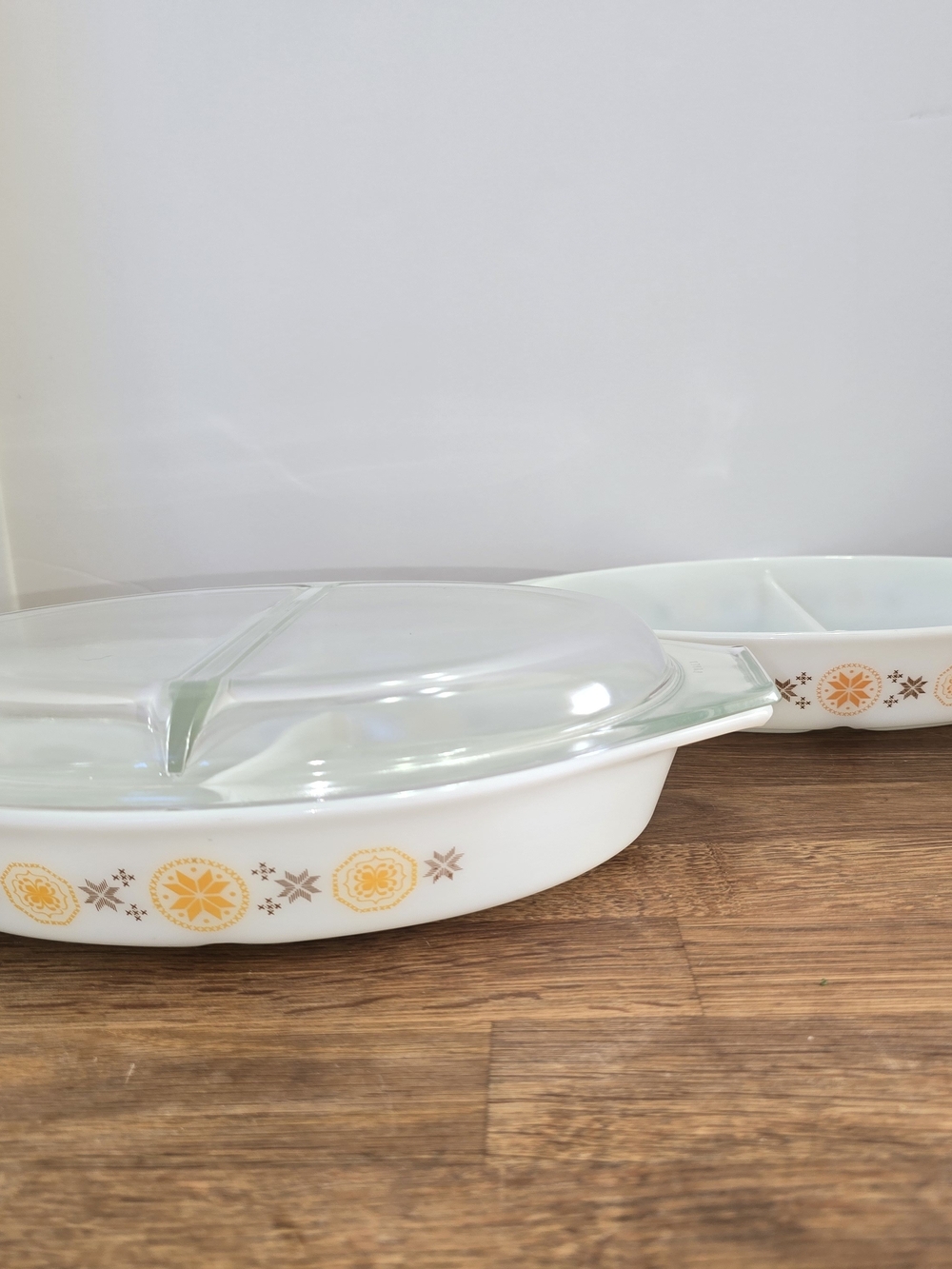 Vintage Pyrex Town & Country 3 Pc Divided Casserole Set w/ Lid Yellow Orange